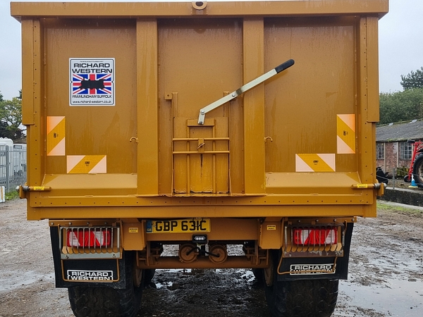 Chris Atkin & Son Ltd - Richard Western SF14LX